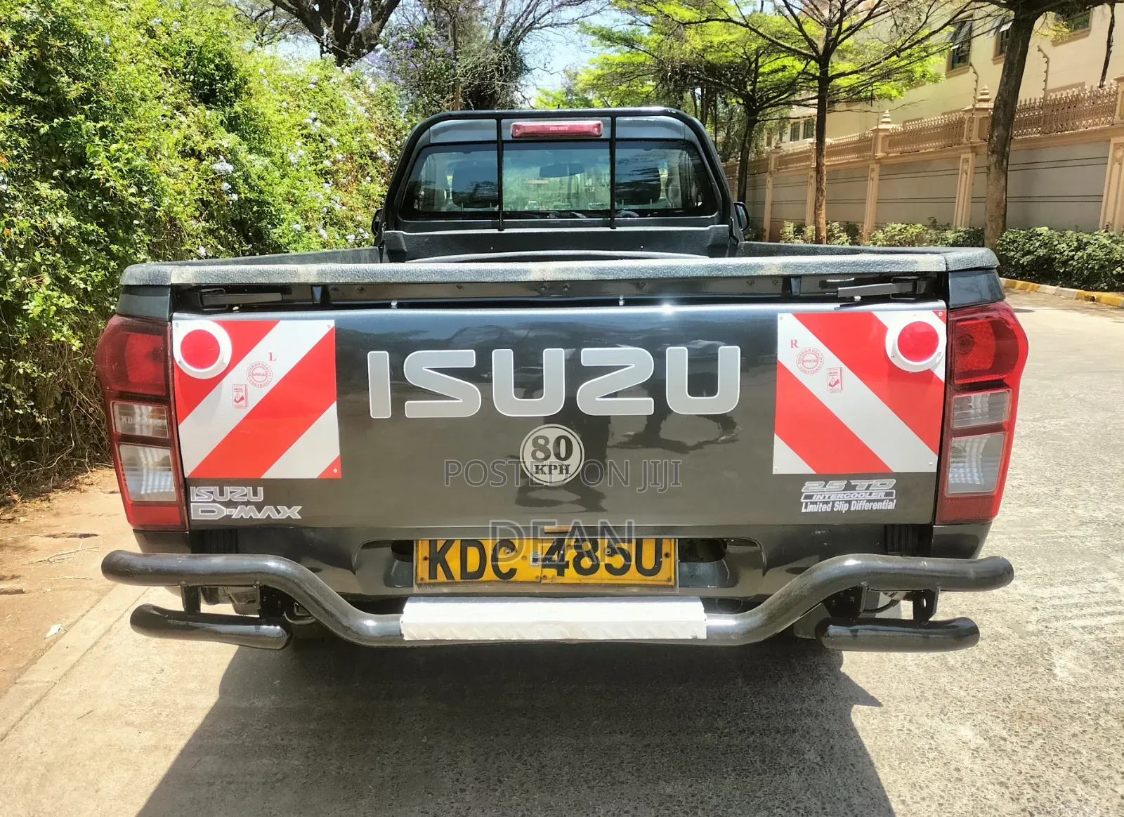 Isuzu D-MAX 2021 Gray