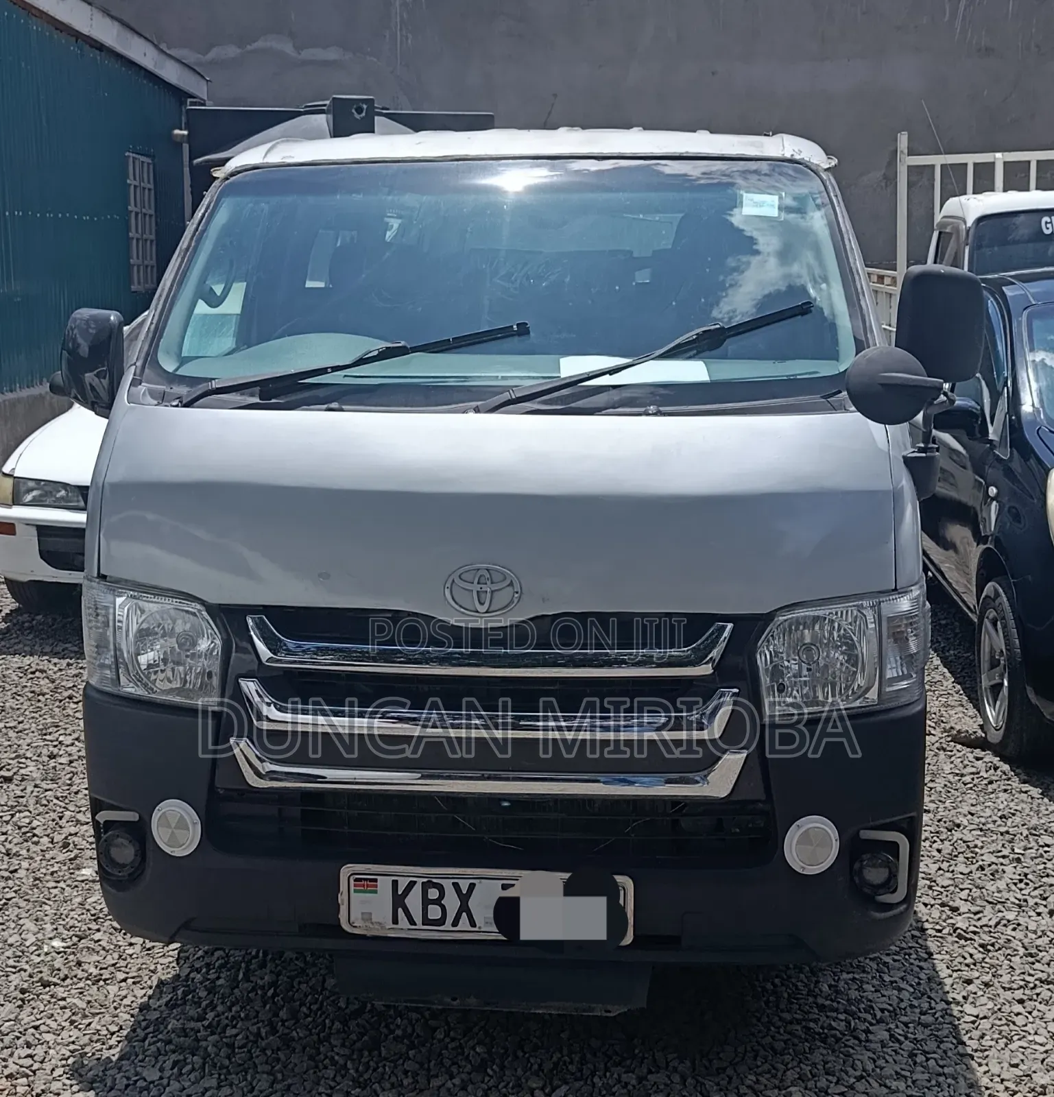 Toyota HiAce 2006 Silver