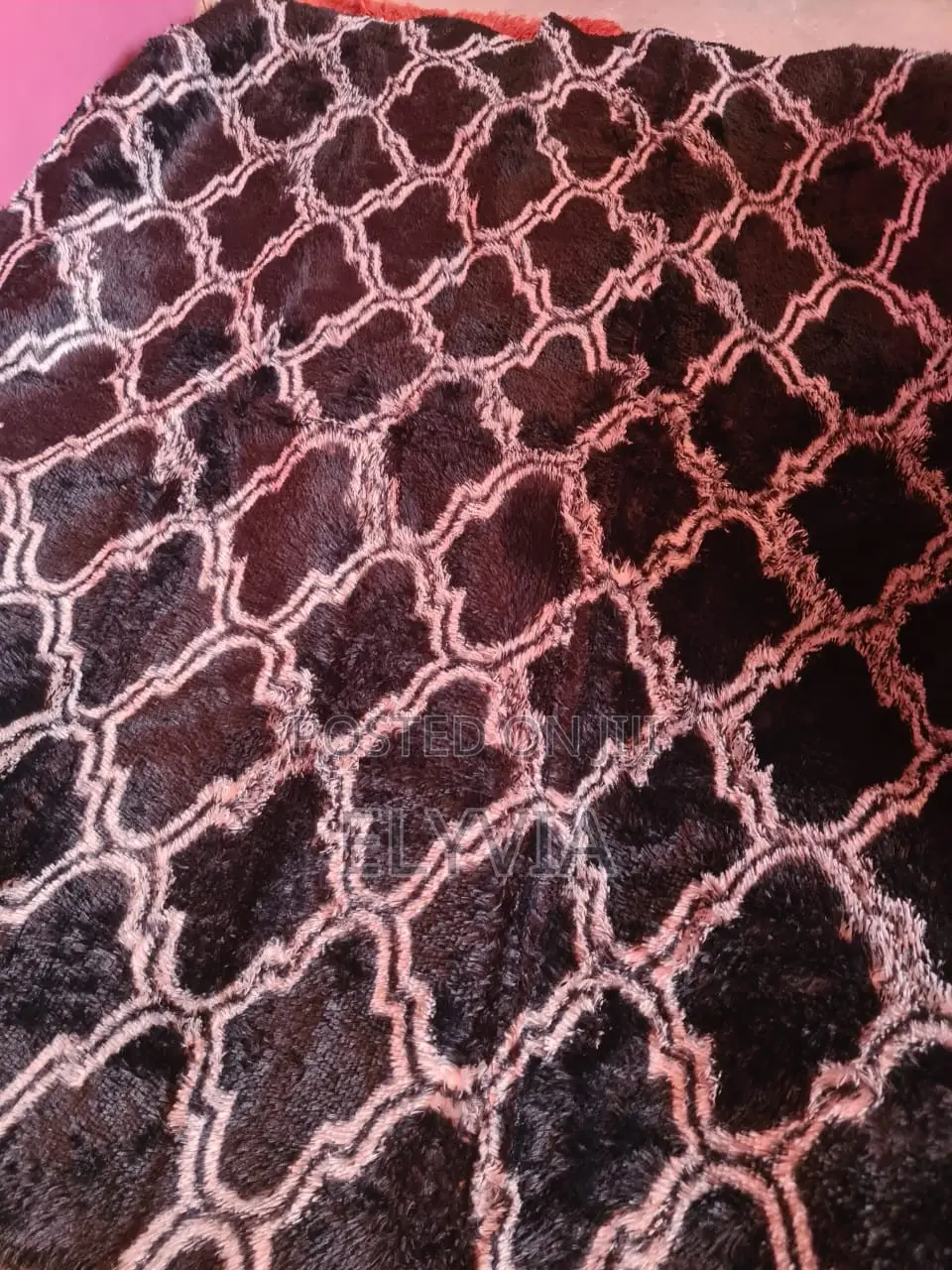 5×7 Luxury Furry Area Rug for Modern Homes