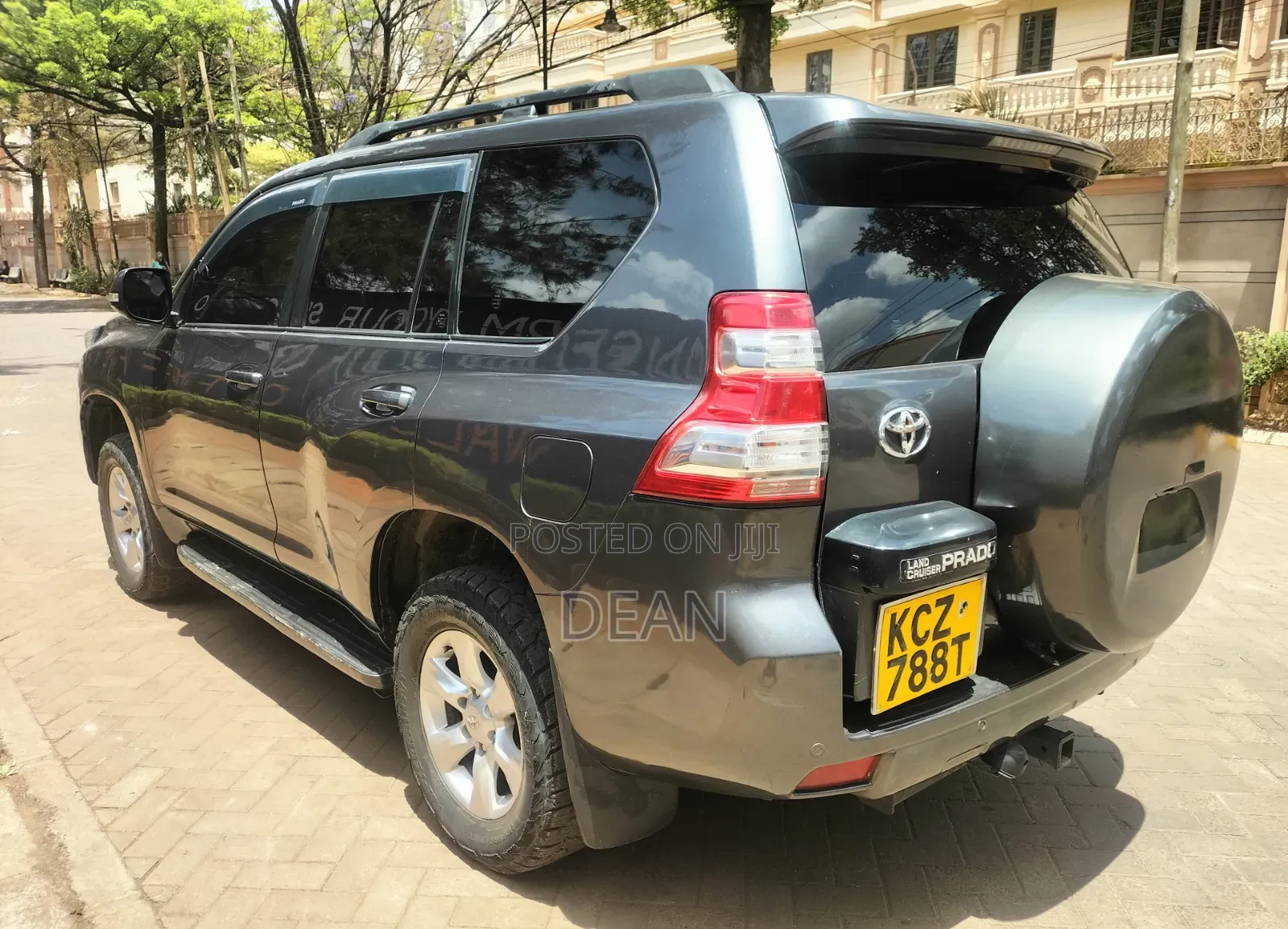 Toyota Land Cruiser Prado 2013 Gray