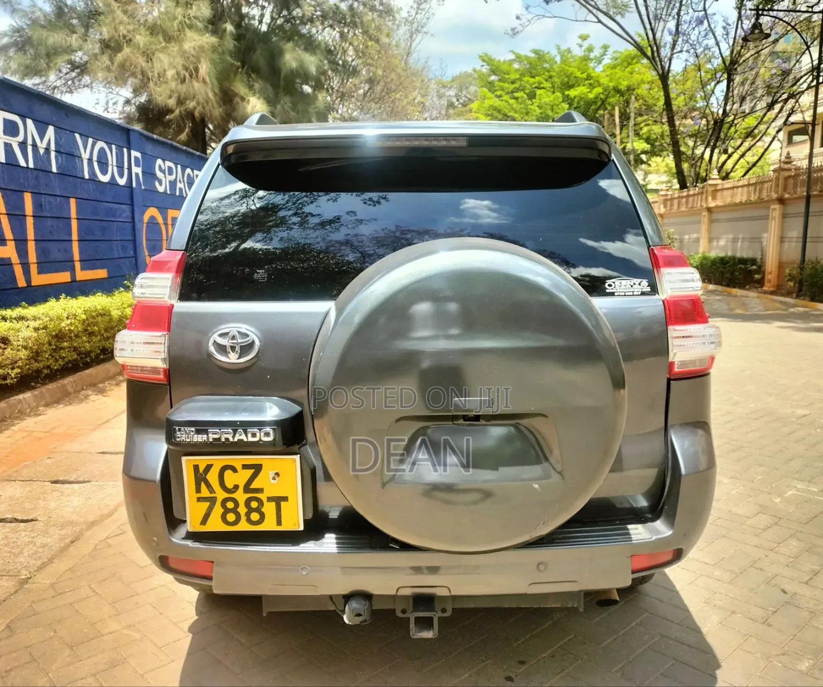 Toyota Land Cruiser Prado 2013 Gray