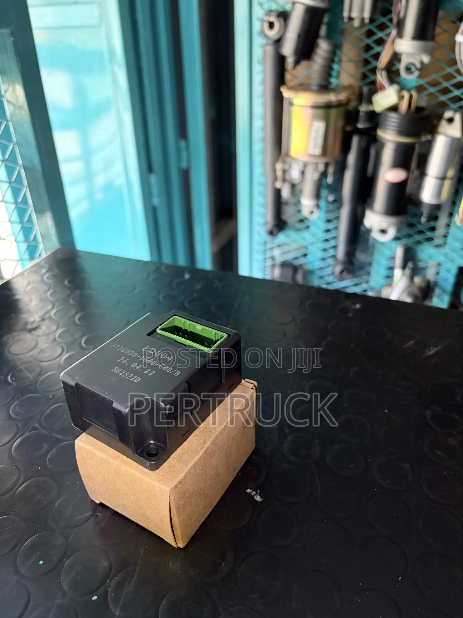 Turn Signal Flasher Relay FAW JK6 -1800-Coo/B