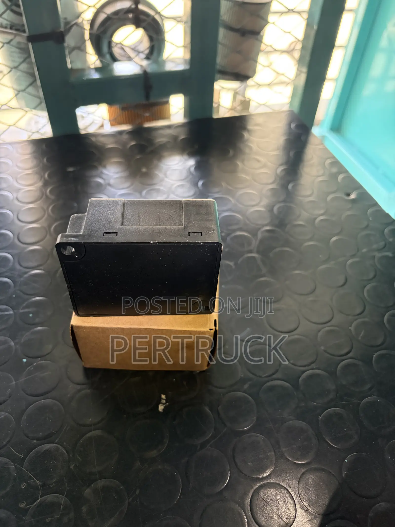 Turn Signal Flasher Relay FAW JK6 -1800-Coo/B