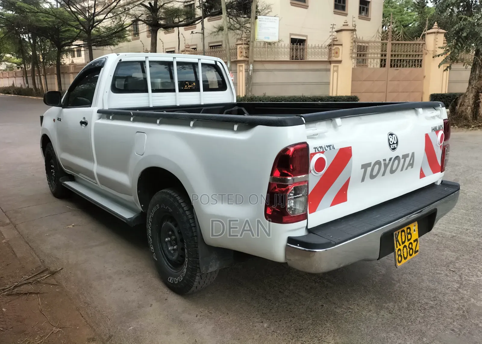 Toyota Hilux 2014 White