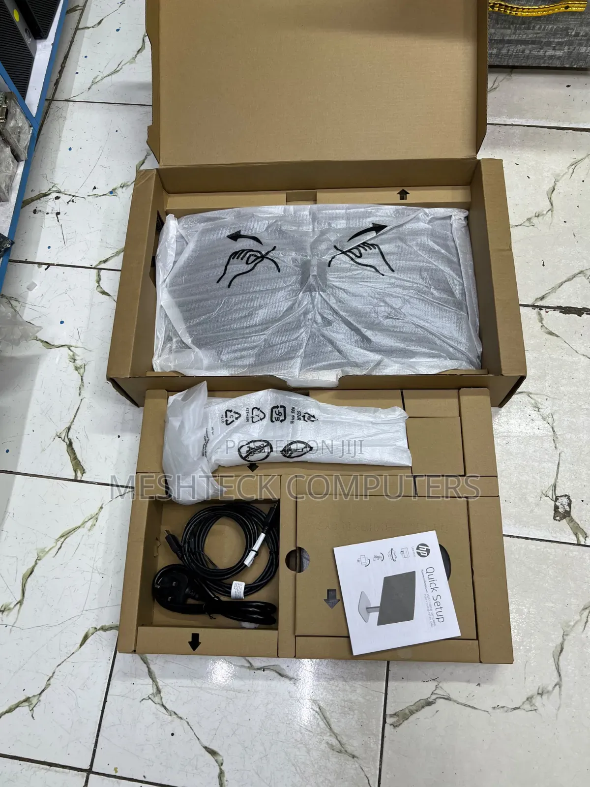 HP Series 3 Pro 324pv Monitor 23.8 Inch