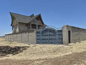 4bdrm House in Kalimoni for sale