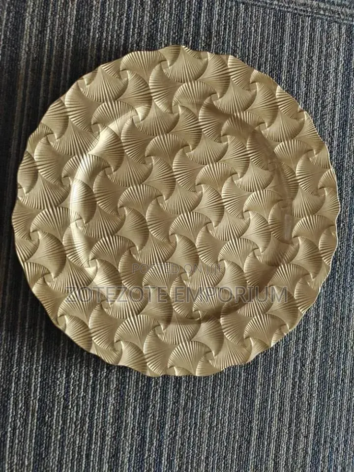 13 Inch Round Reef Charger Plate