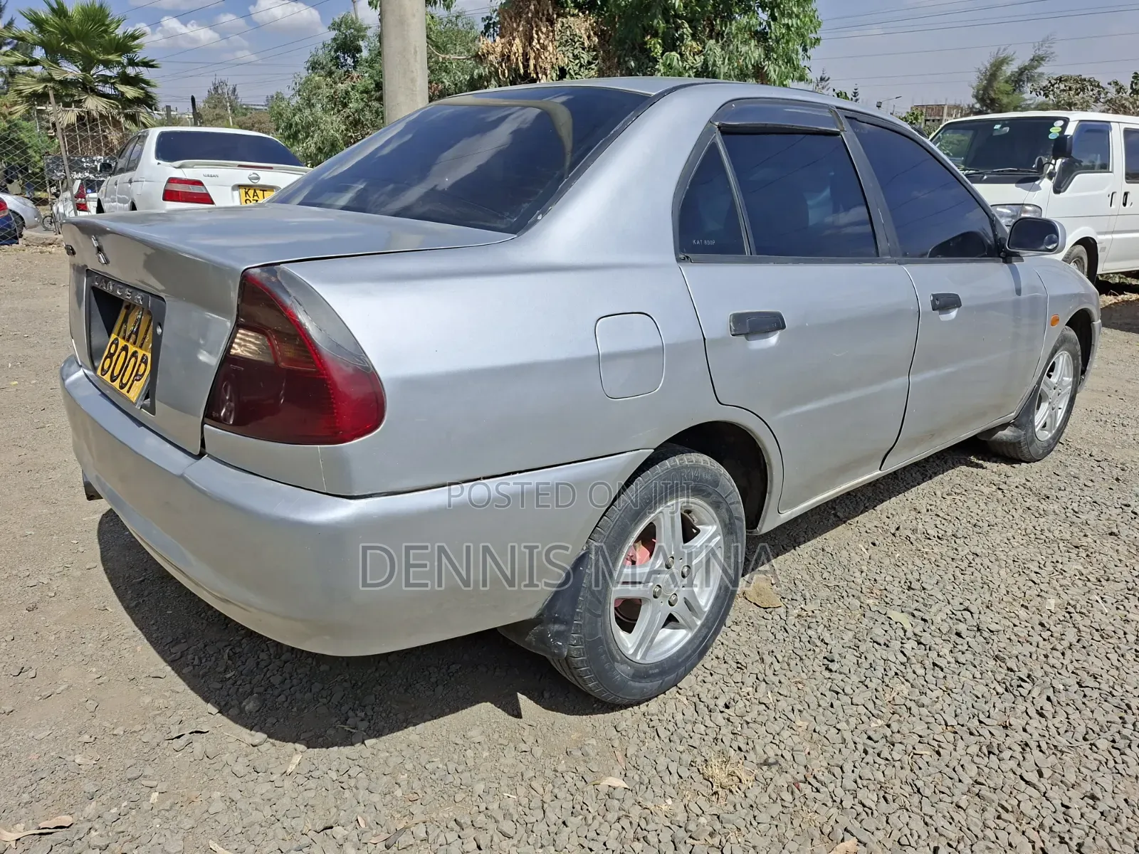 Mitsubishi Lancer 2000 Silver