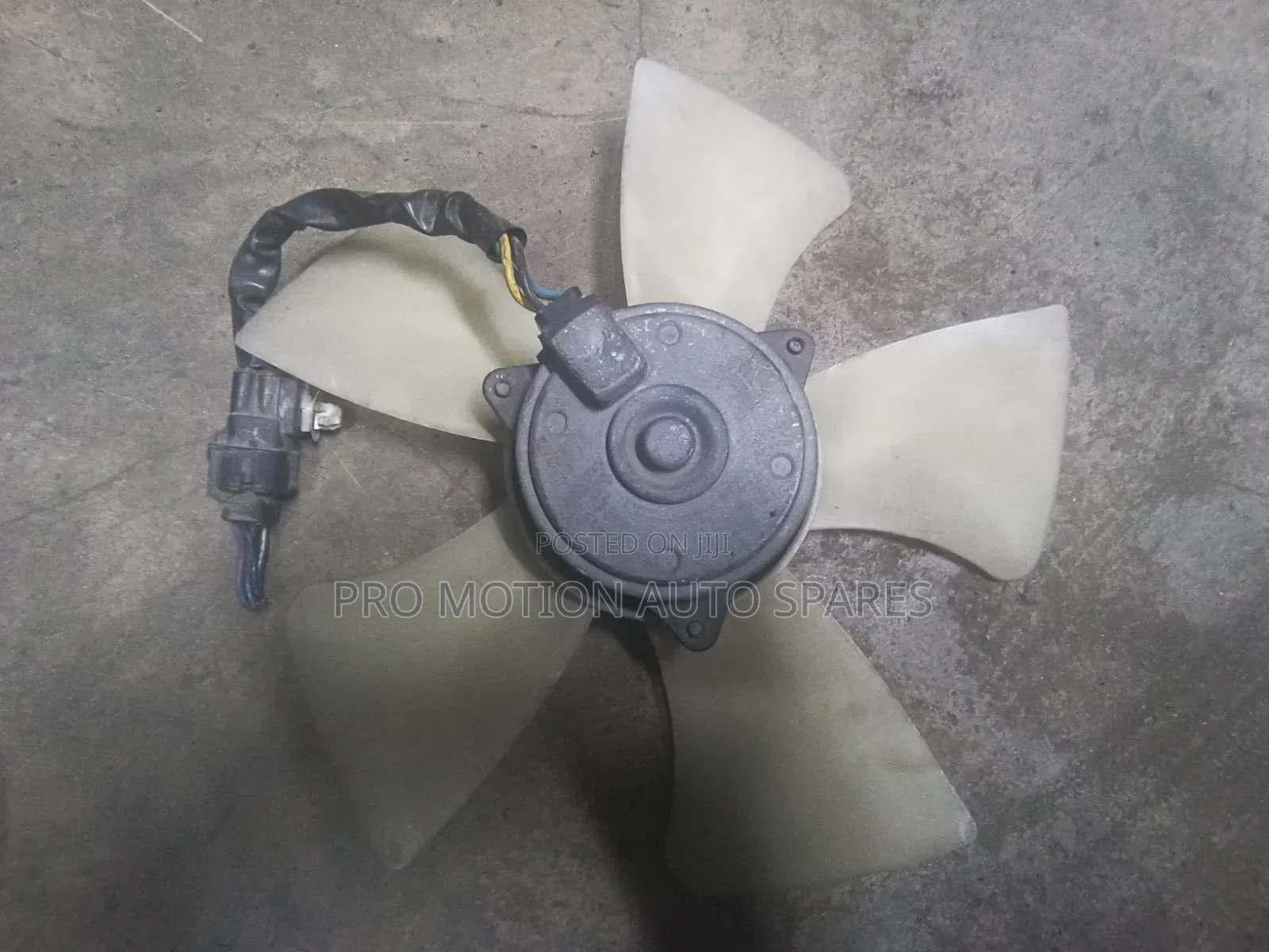 Toyota Denso Radiator Cooling Fans for Probox, Vitz, Passo, Corolla