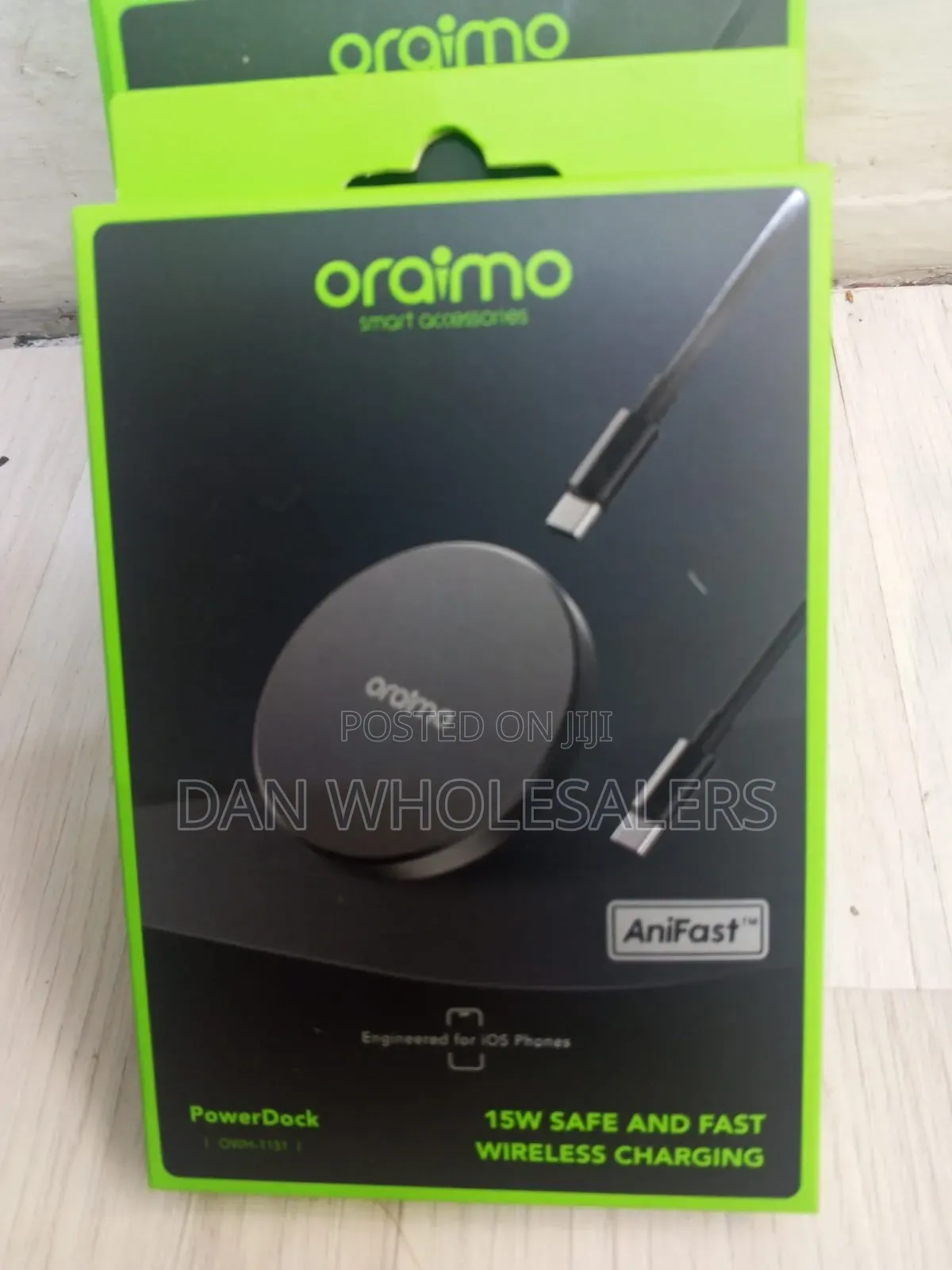 Oraimo OWH-1151 PowerDock 15W Fast Wireless Charging Pad for Phones