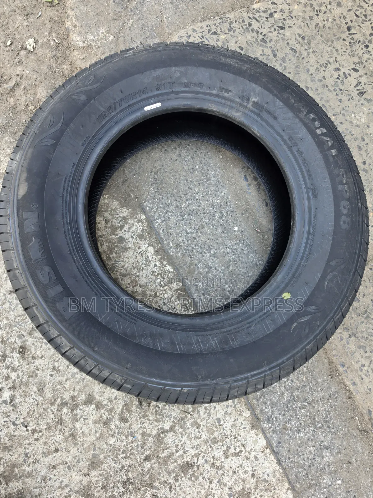 195 /70 R14 Bison