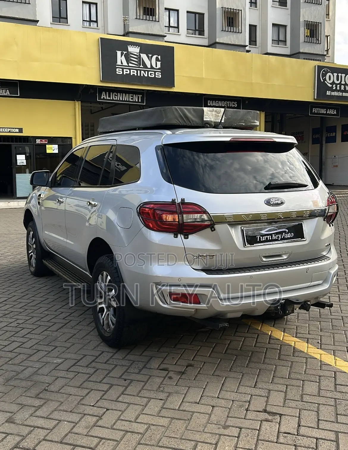 Ford Everest 2021 Silver