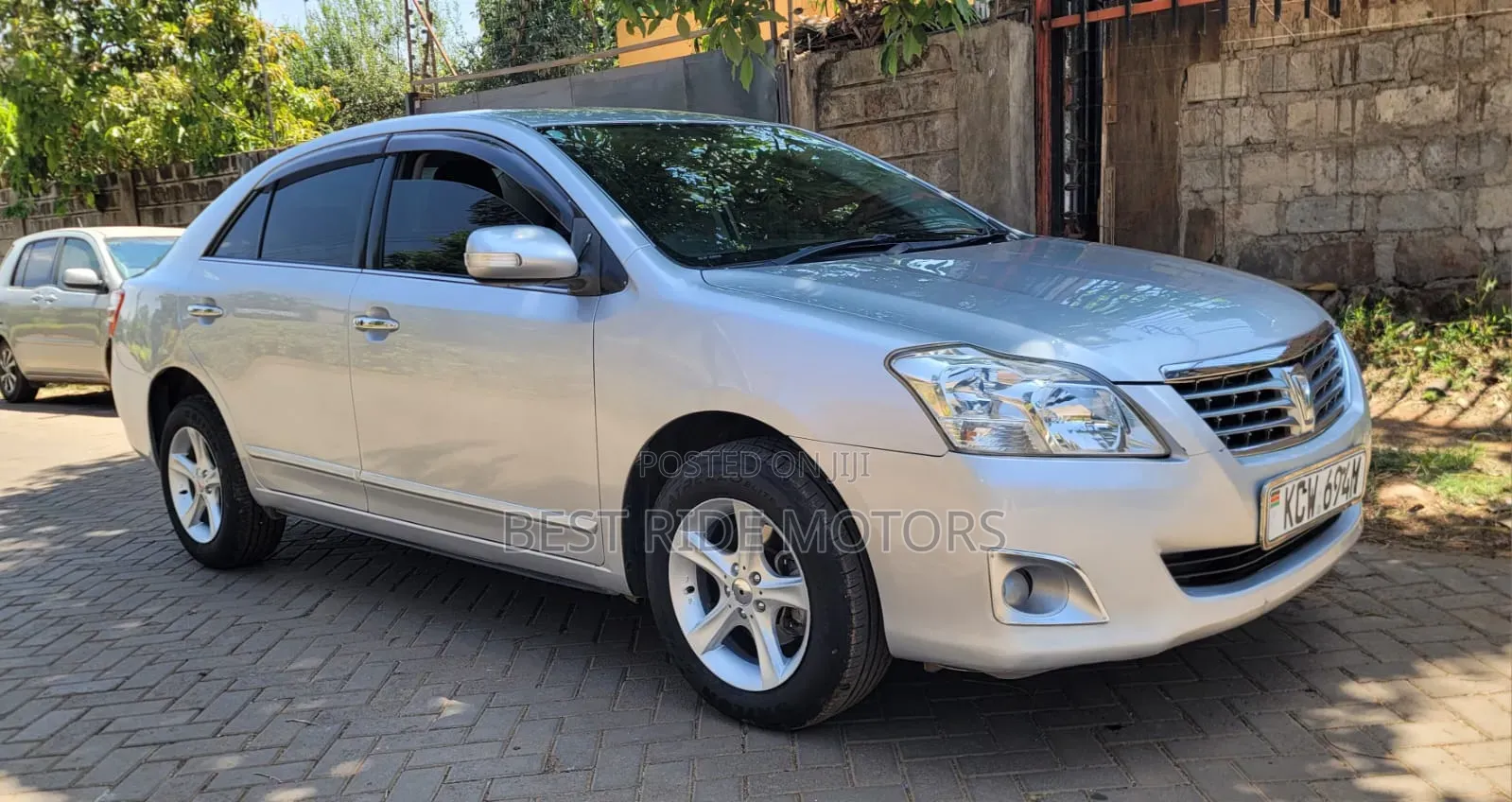 Toyota Premio 1.8 FWD 2012 Silver