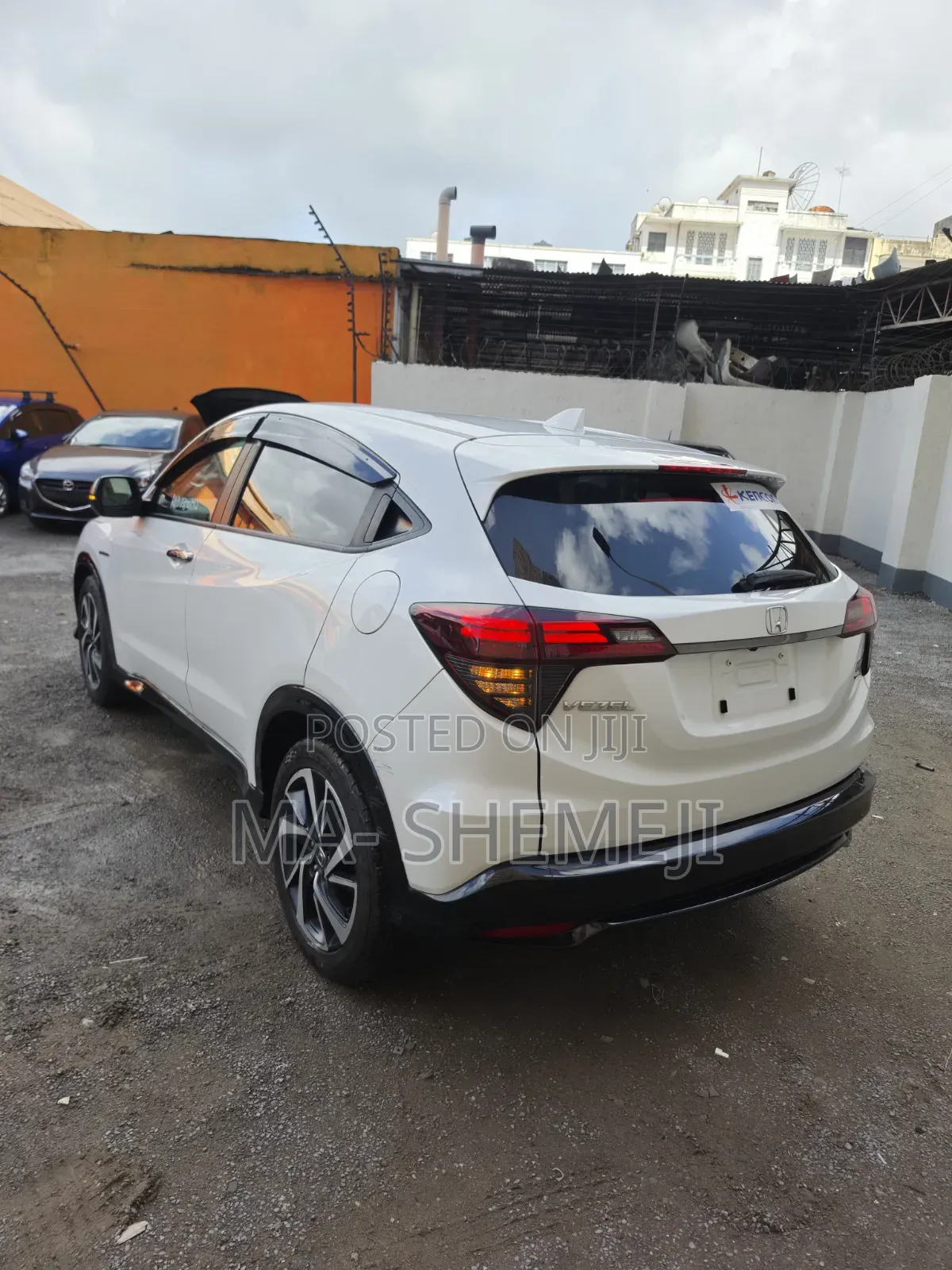 Honda Vezel 1.5 2WD 2020 Pearl