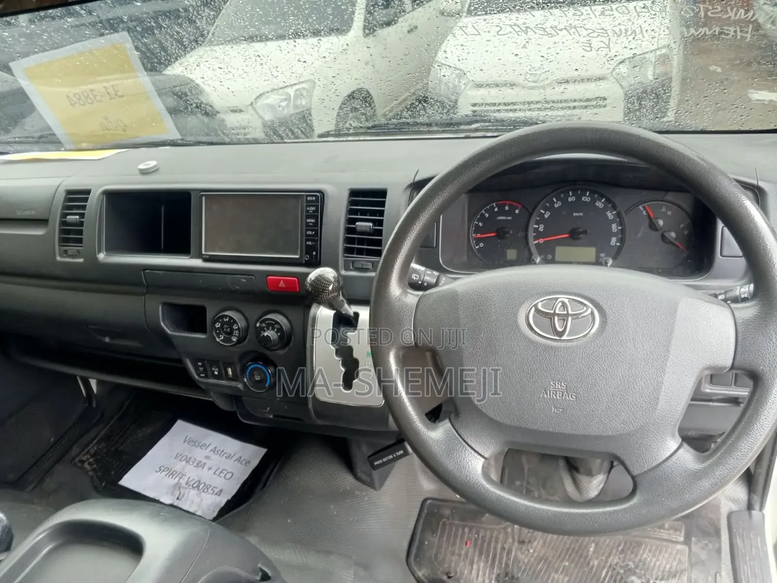 Toyota HiAce 2019 White