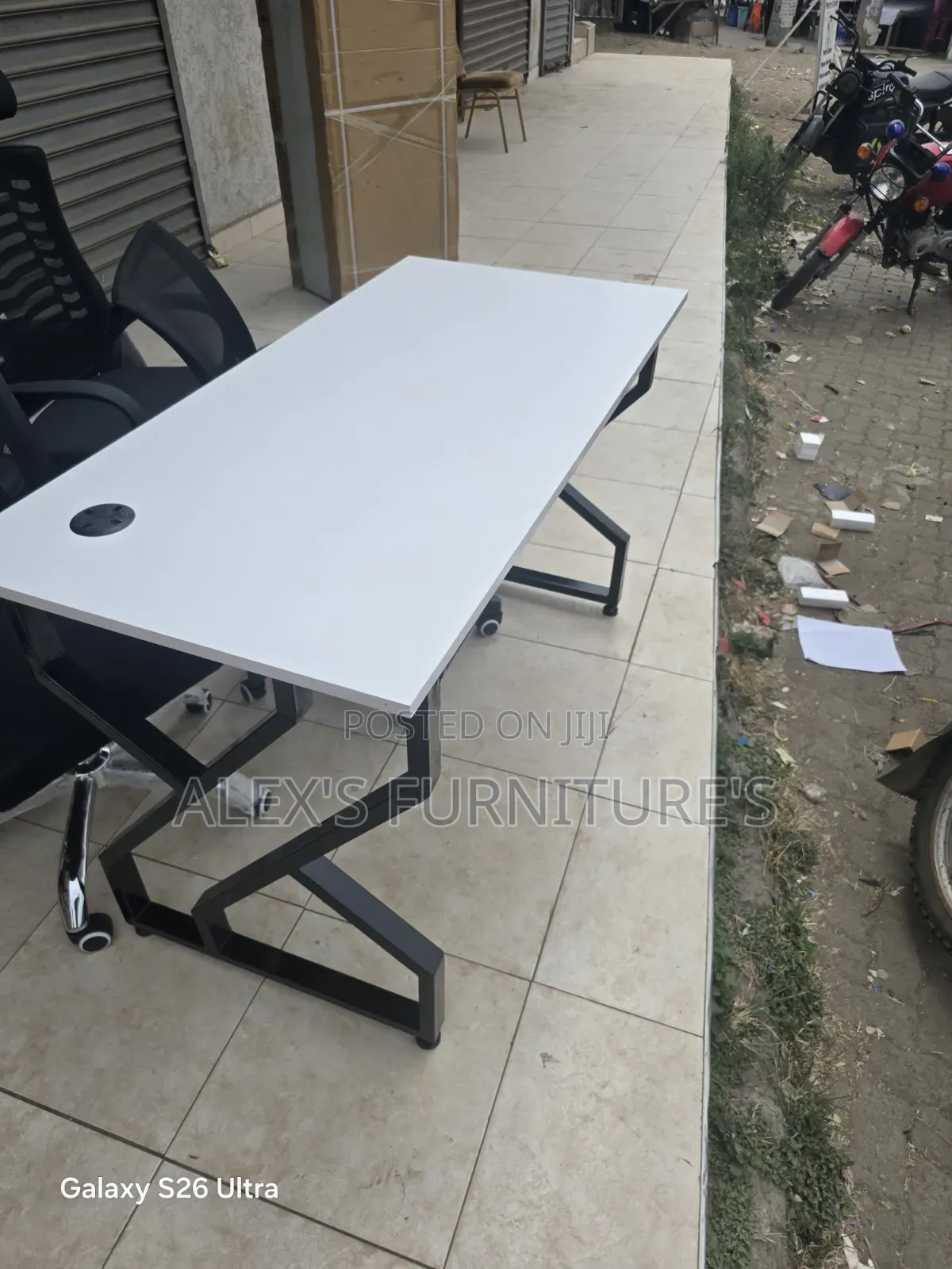 Training Table <> Office Desk