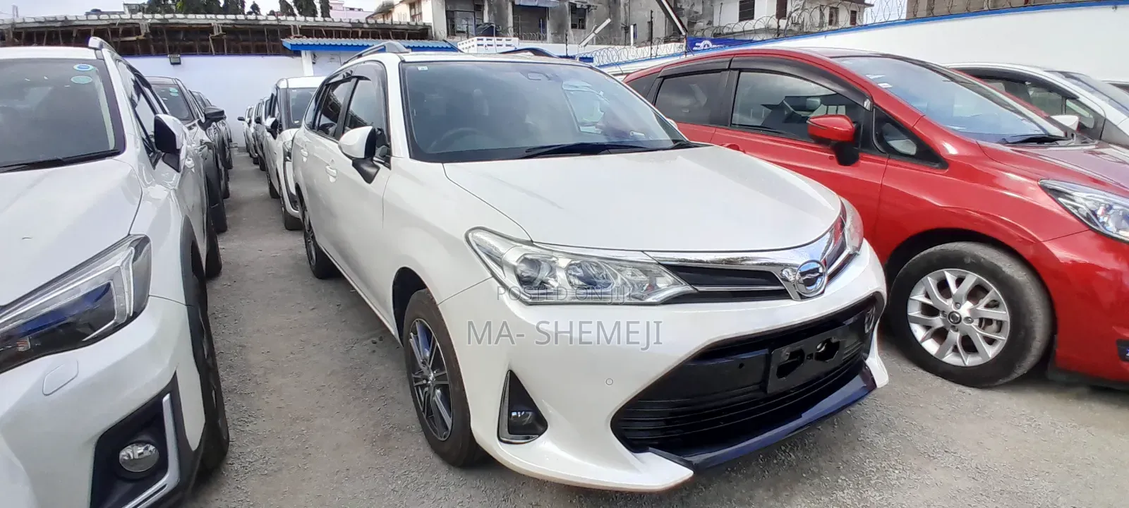 Toyota Corolla Fielder 1.5 Hybrid FWD 2020 White