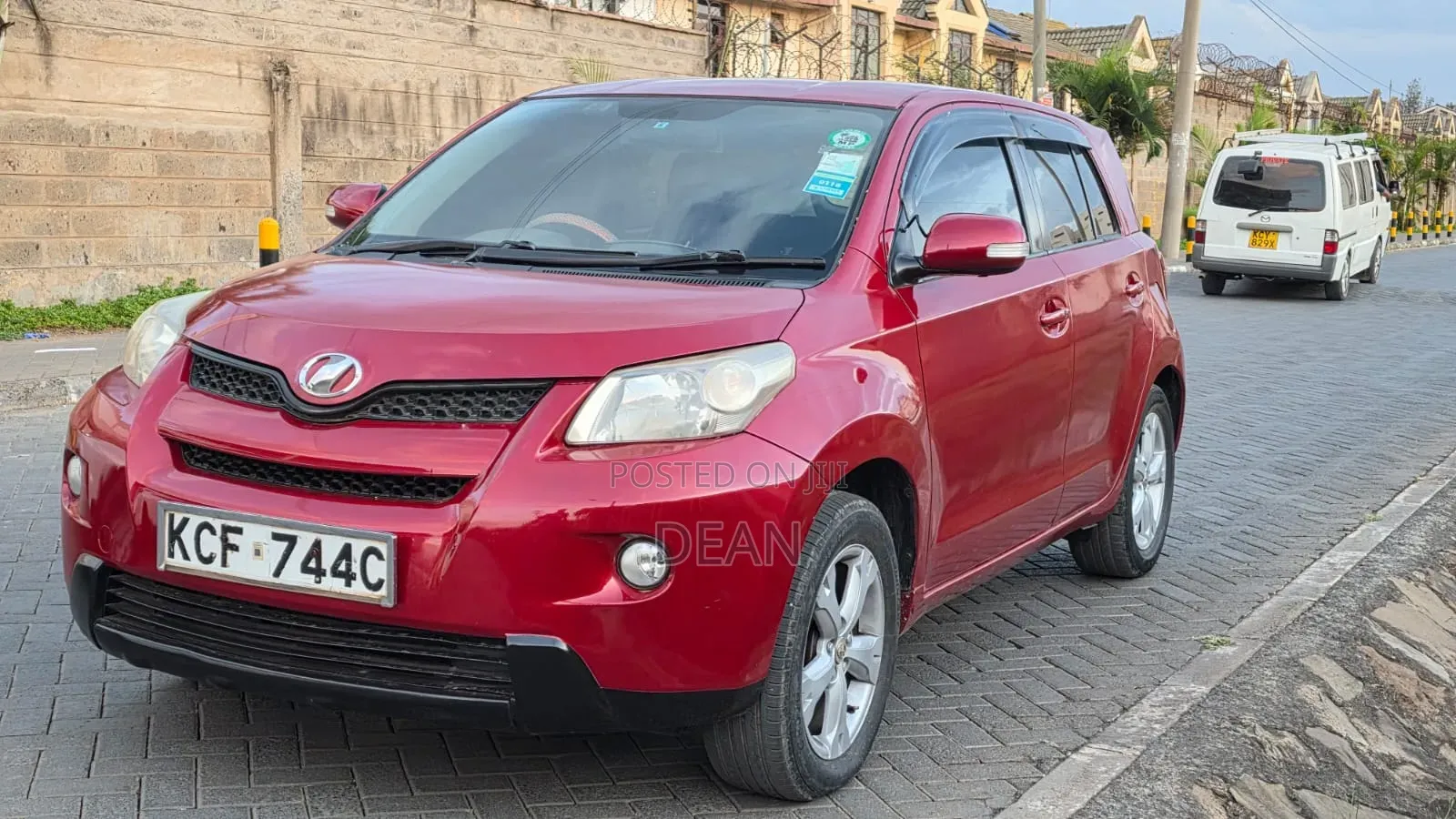 Toyota IST 2008 Red