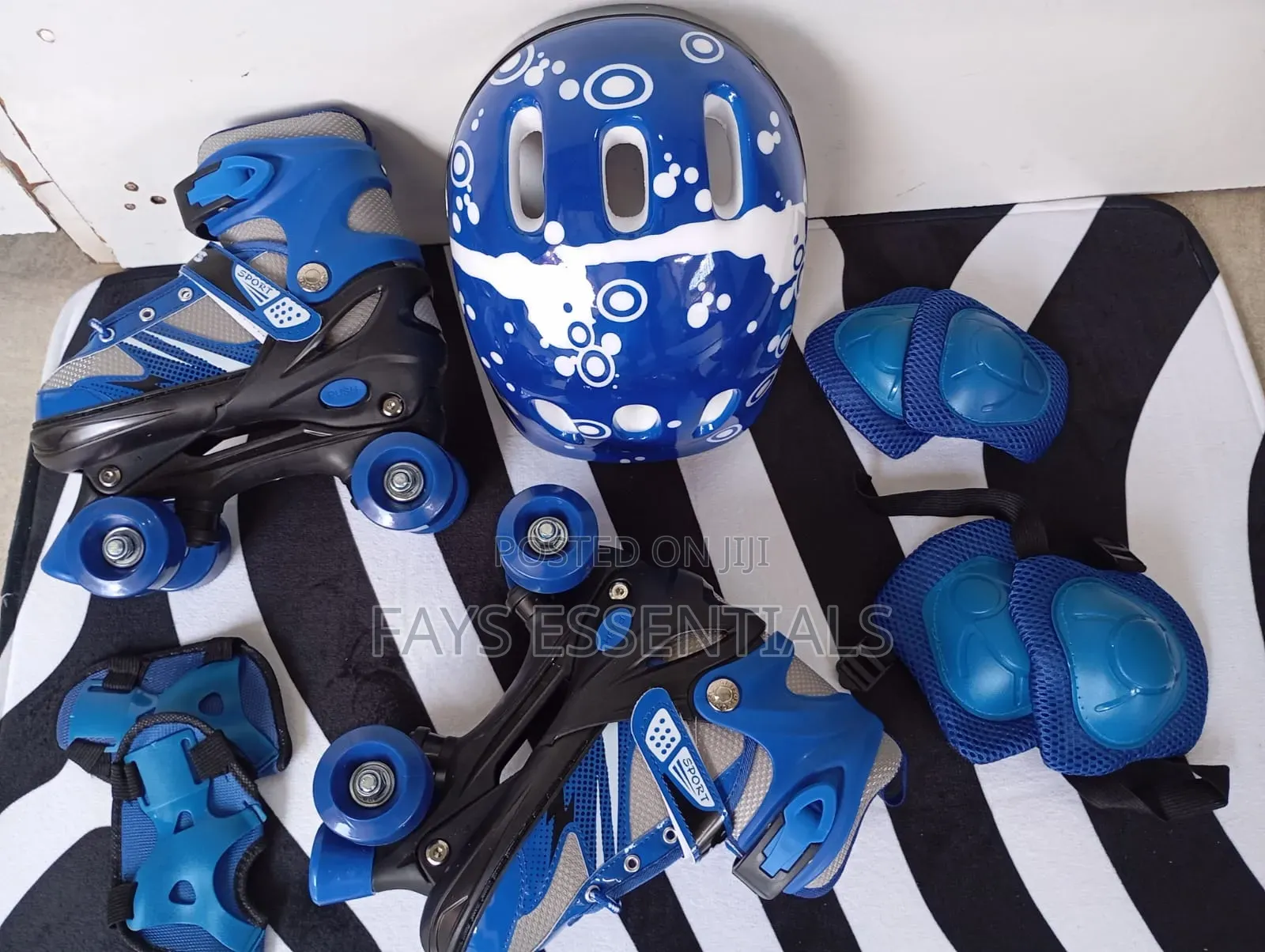 Skates Set
