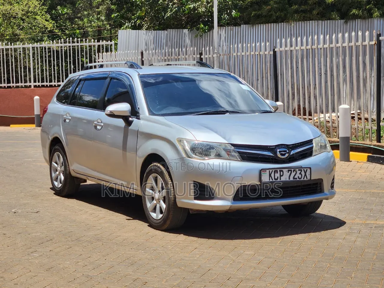 Toyota Corolla Fielder 1.5 Petrol FWD 2012 Silver