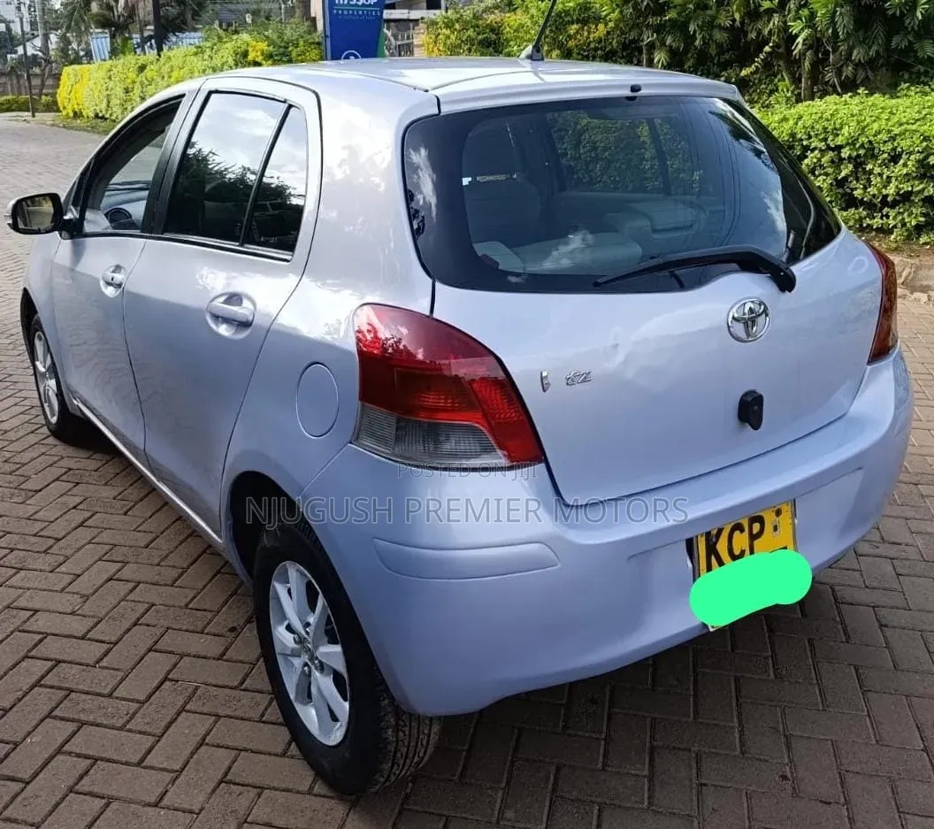 Toyota Vitz 2010 Pink