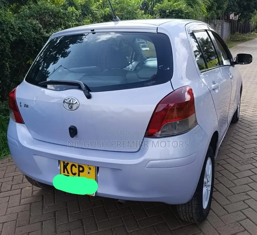 Toyota Vitz 2010 Pink