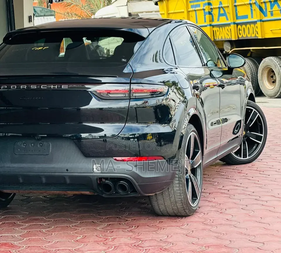 Porsche Cayenne Base AWD 2020 Black
