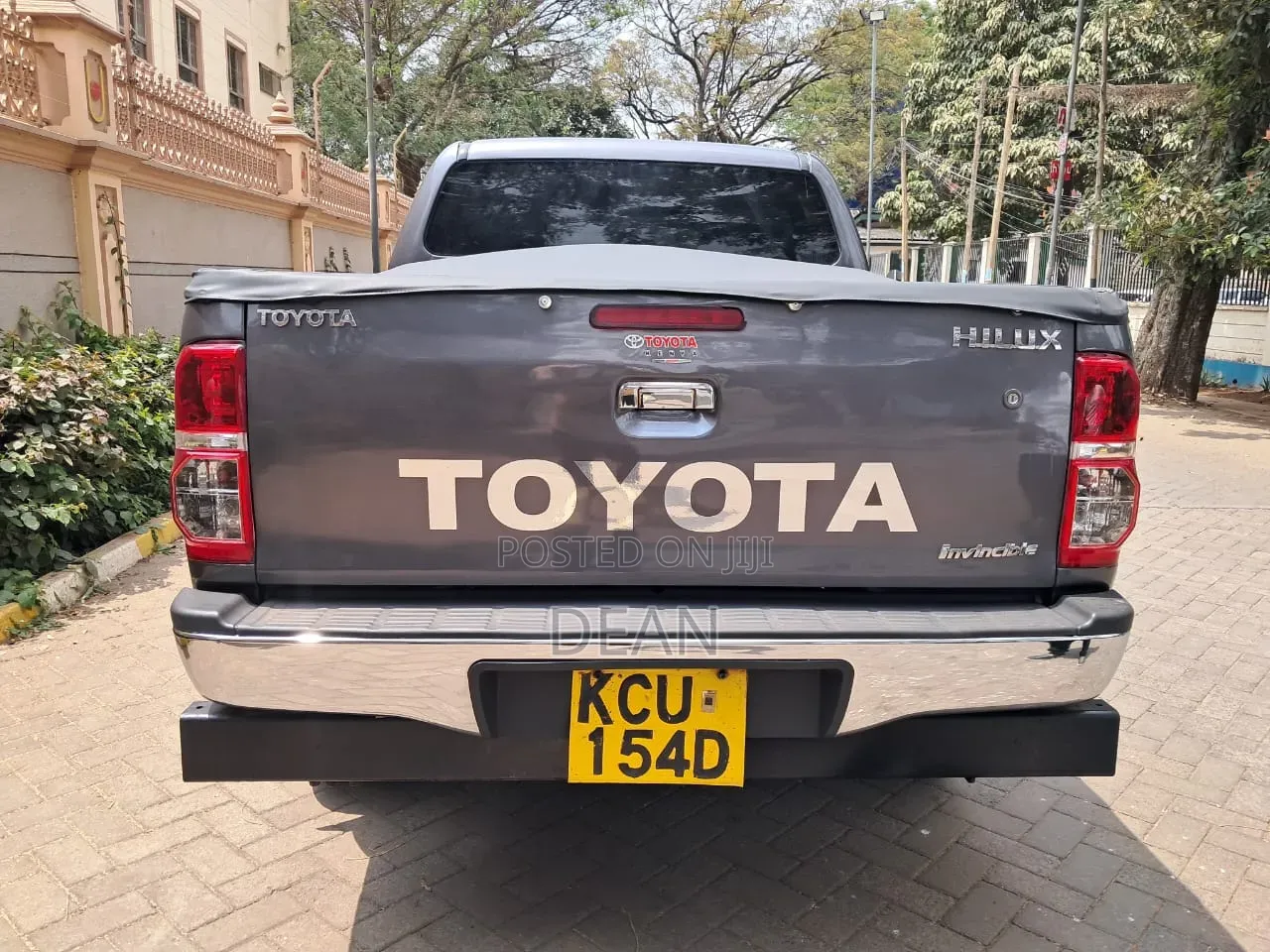 Toyota Hilux 2011 Gray