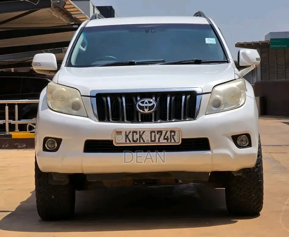 Toyota Land Cruiser Prado 2009 White
