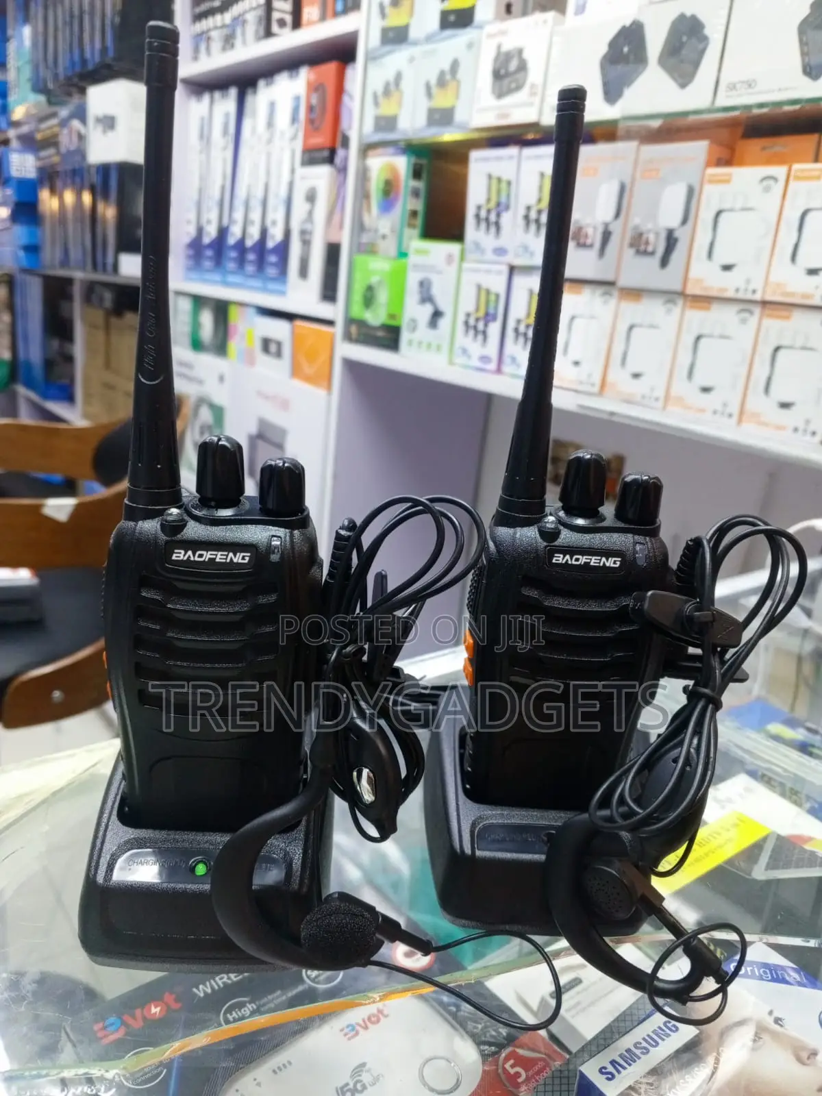 Baofeng UHF 400-470MHz Wireless Communication Radio