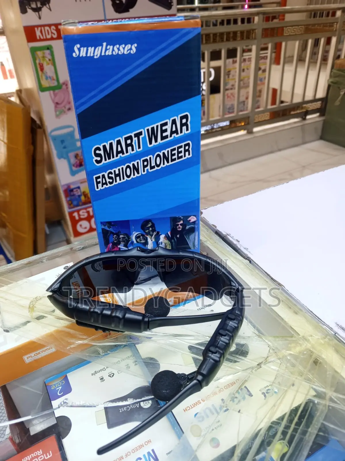 Polarized UV400 Bluetooth Sunglasses With Built-in Microphone