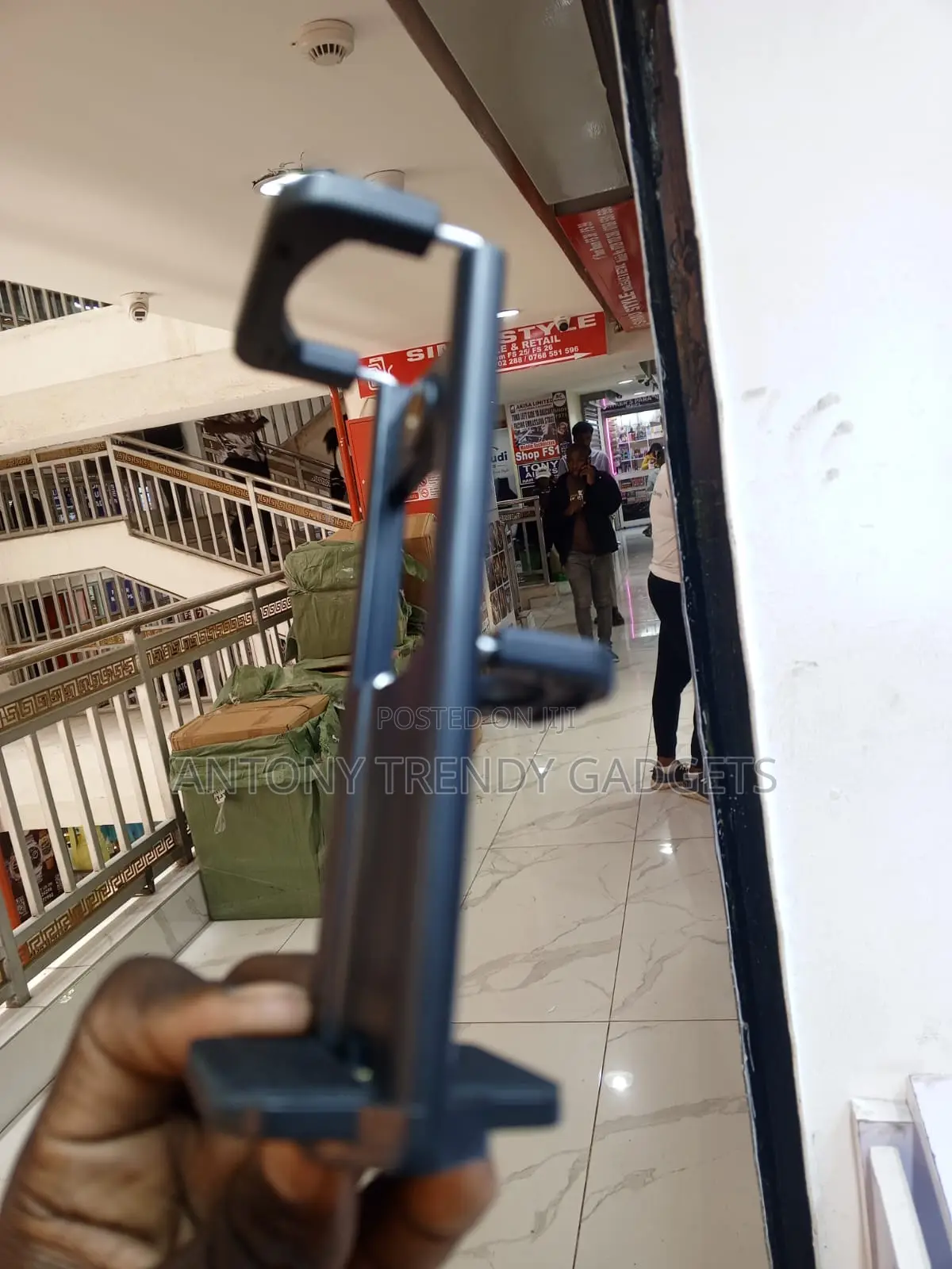 Adjustable Smartphone and Tablet Tripod Mount Adapter