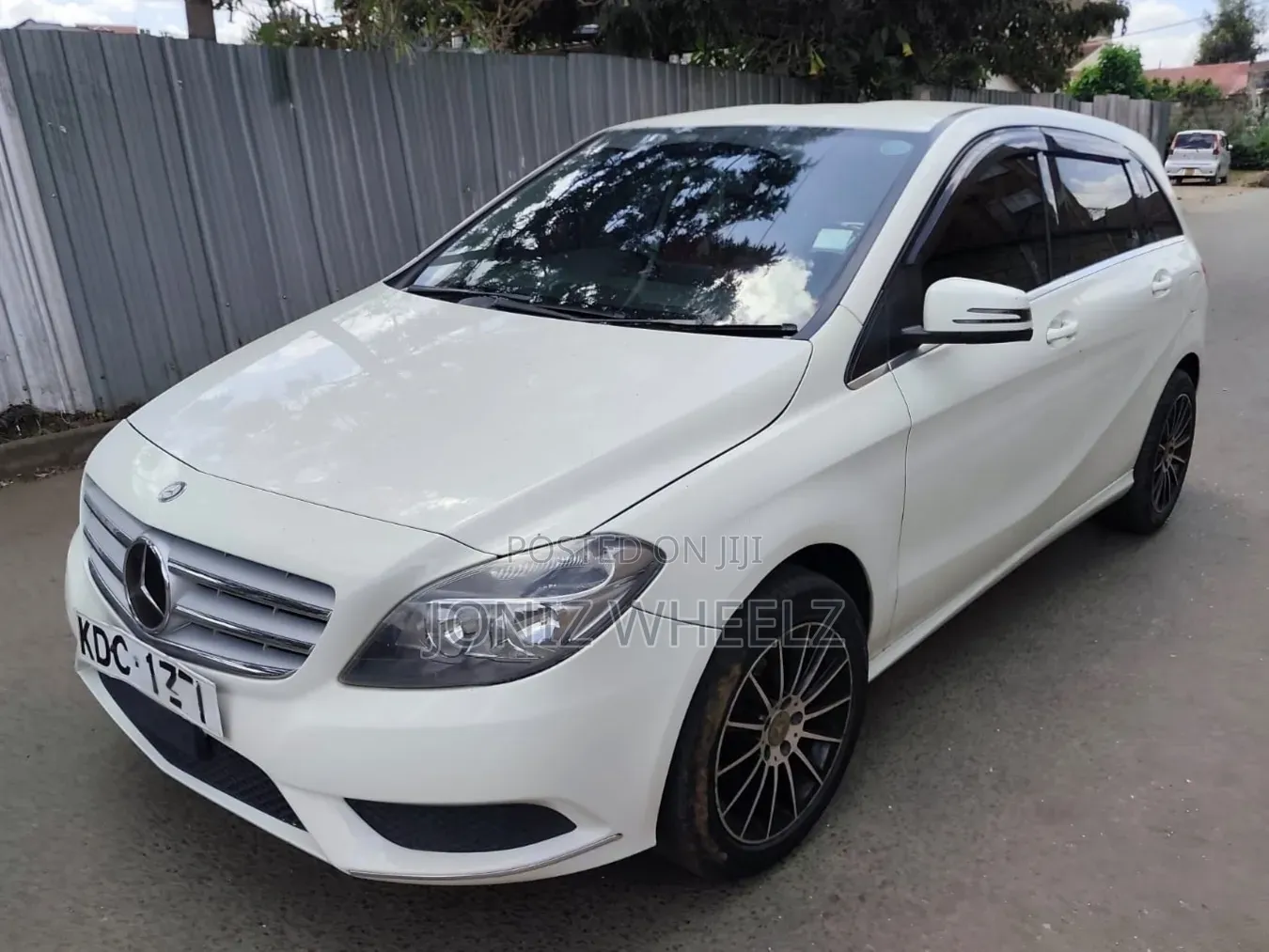 Mercedes-Benz B-Class B180 Petrol 2014 White
