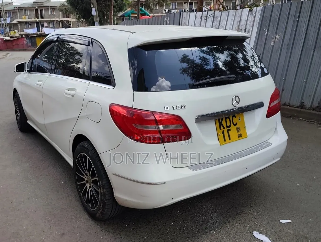 Mercedes-Benz B-Class B180 Petrol 2014 White