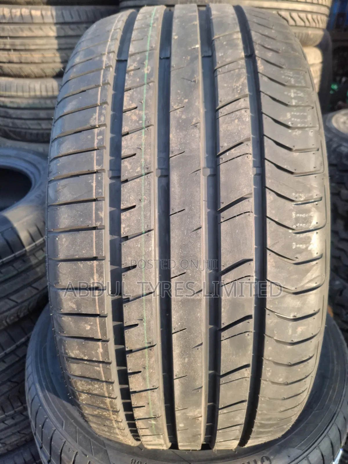 275/40zr19 Goddard Transforce Tire