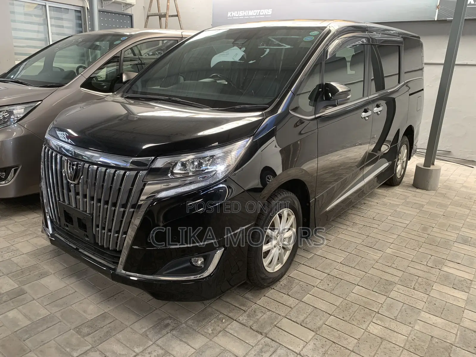 Toyota Esquire 2.0 AWD (7 seater) 2019 Black