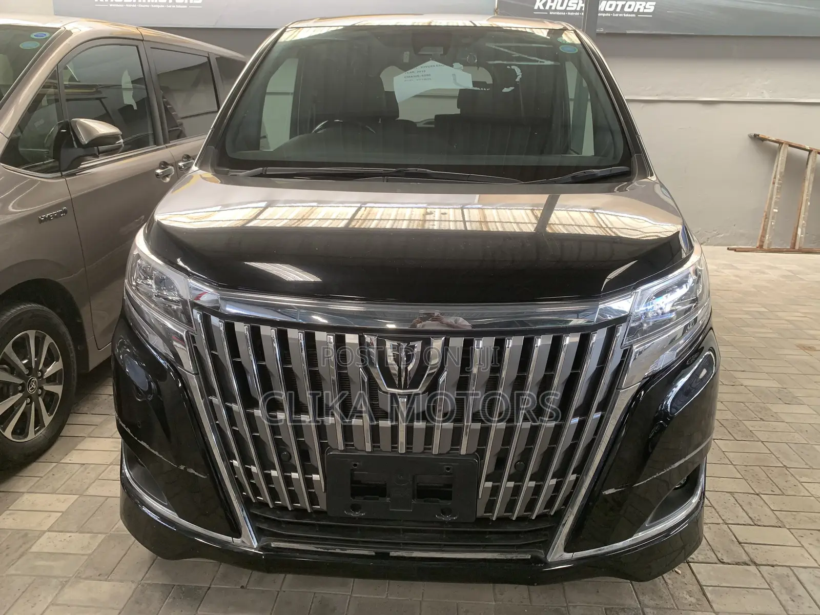 Toyota Esquire 2.0 AWD (7 seater) 2019 Black