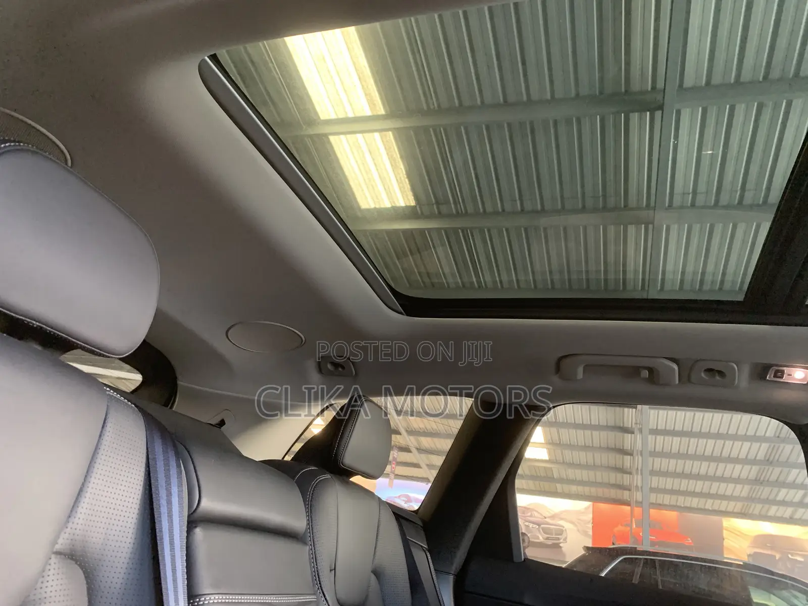 Volvo XC60 2019 Ivory