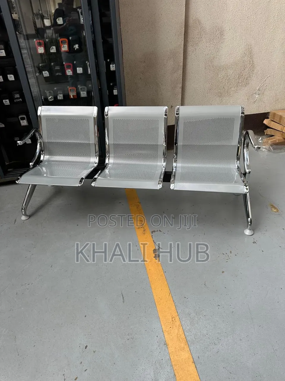 Public Waiting Bench for Institutions and Businesses