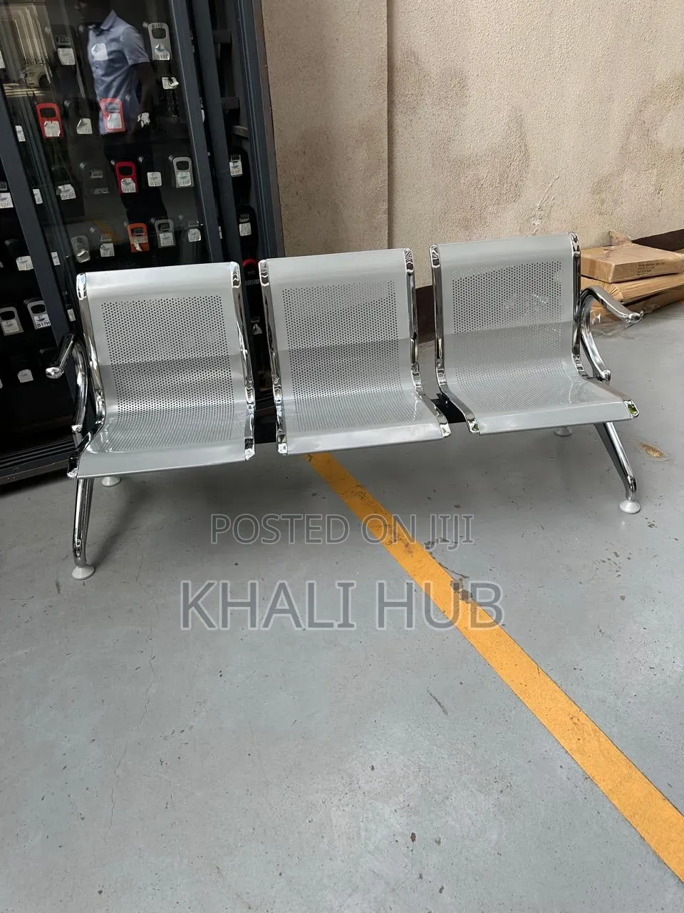Public Waiting Bench for Institutions and Businesses