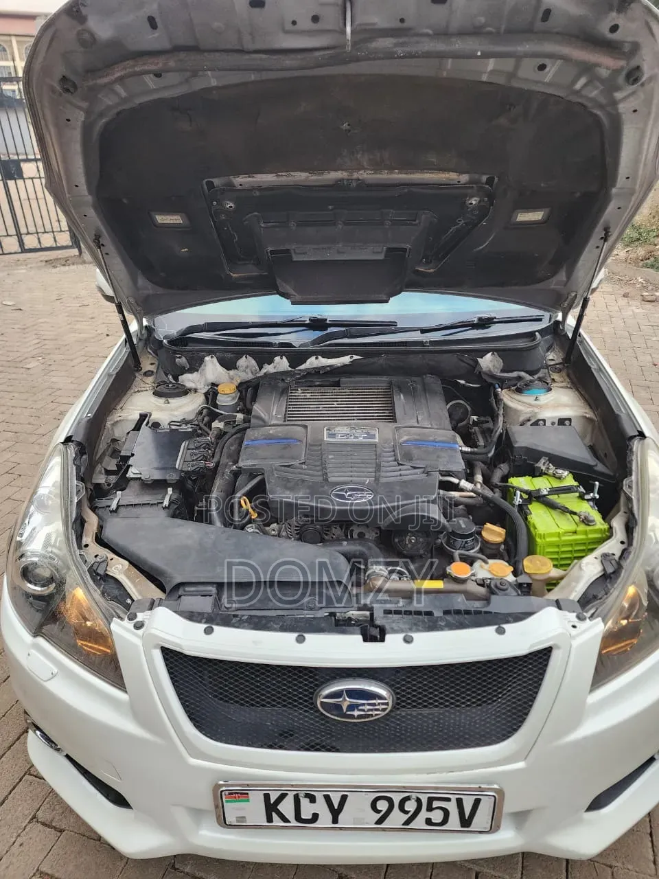 Subaru Legacy 2013 Pearl