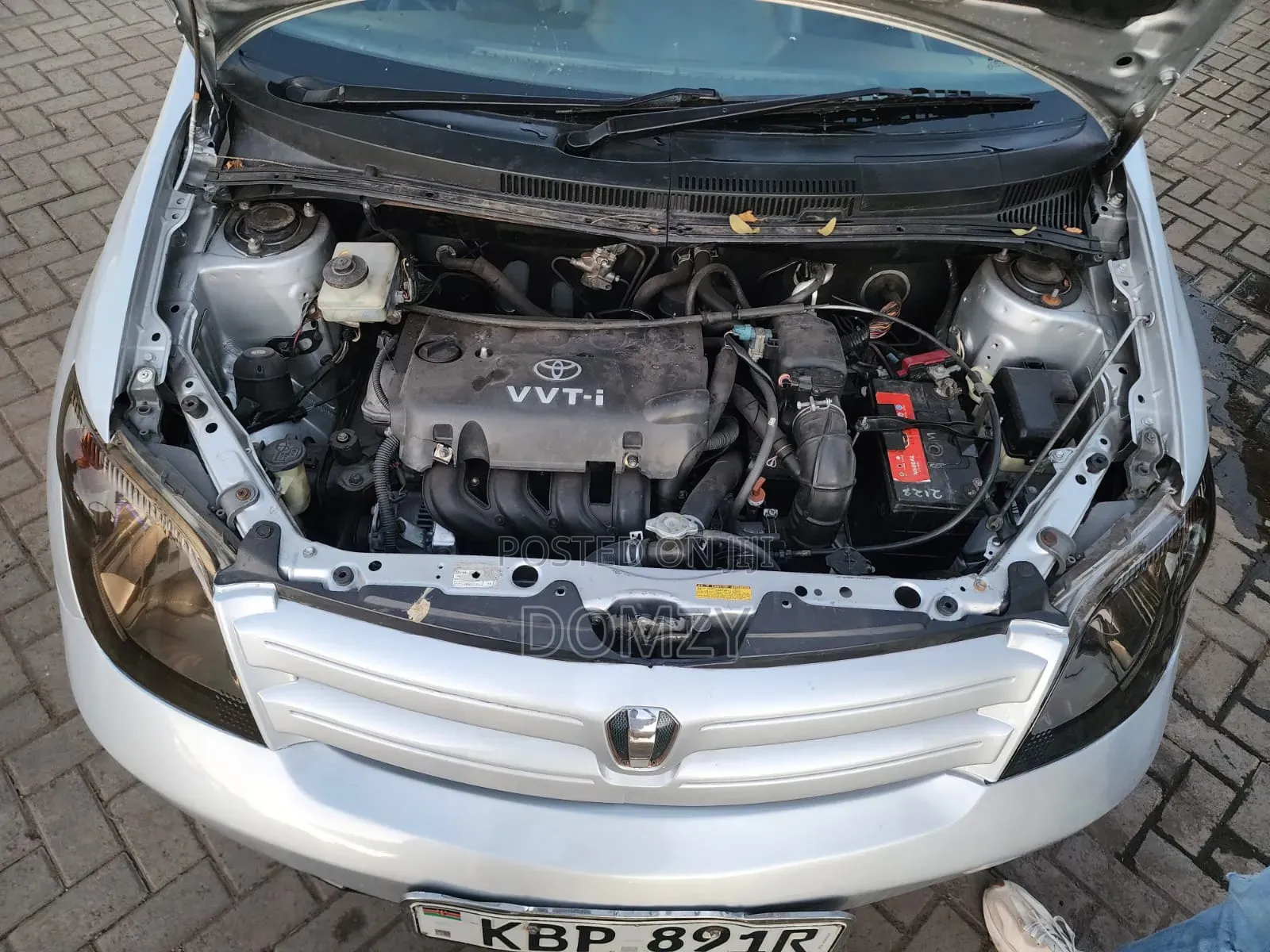 Toyota IST 2005 Gray
