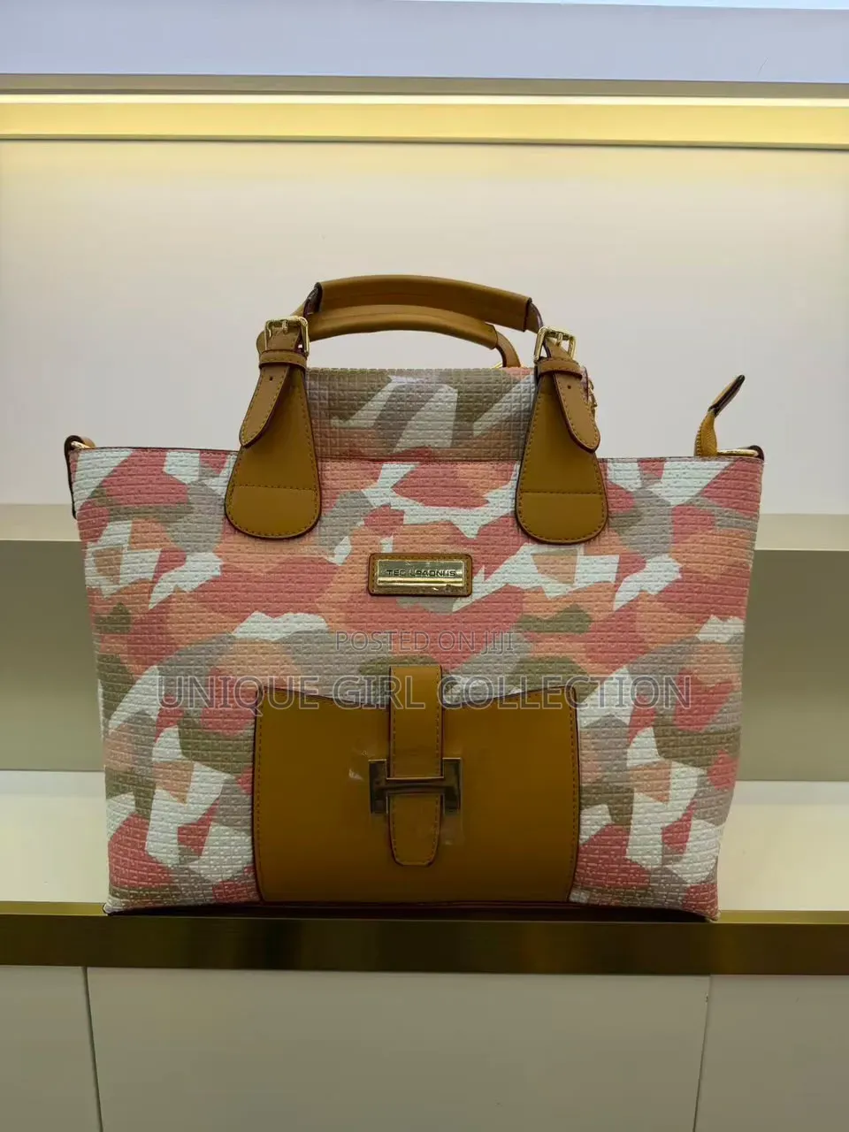 Trendy Women’s Structured Tote Bags – H-Buckle Detail