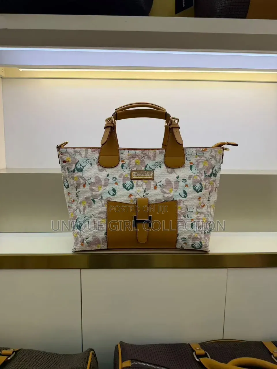 Trendy Women’s Structured Tote Bags – H-Buckle Detail