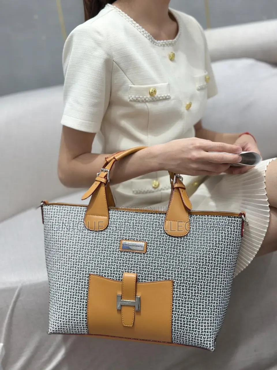 Trendy Women’s Structured Tote Bags – H-Buckle Detail