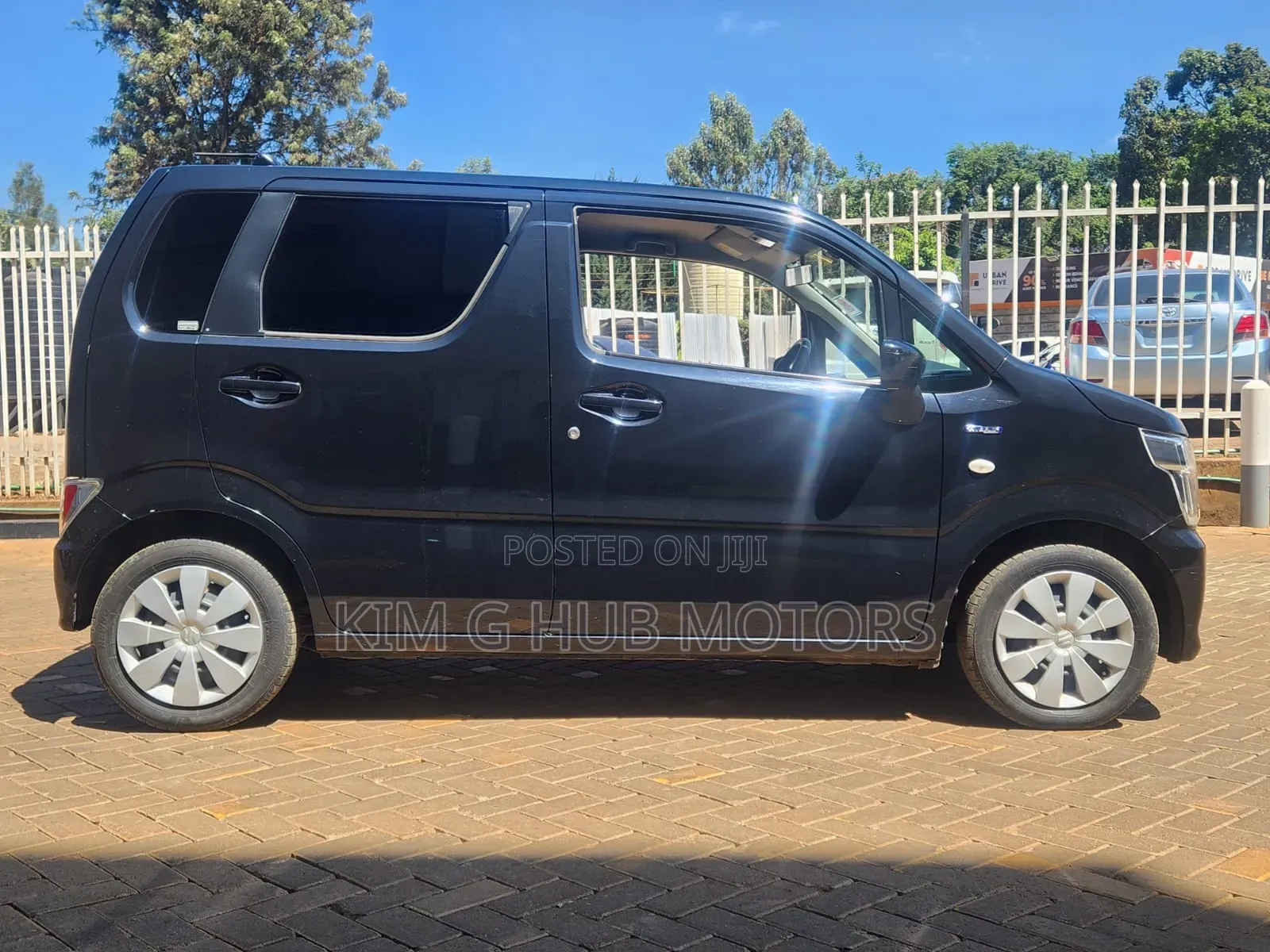 Suzuki Wagon R 660 Petrol FWD 2017 Black