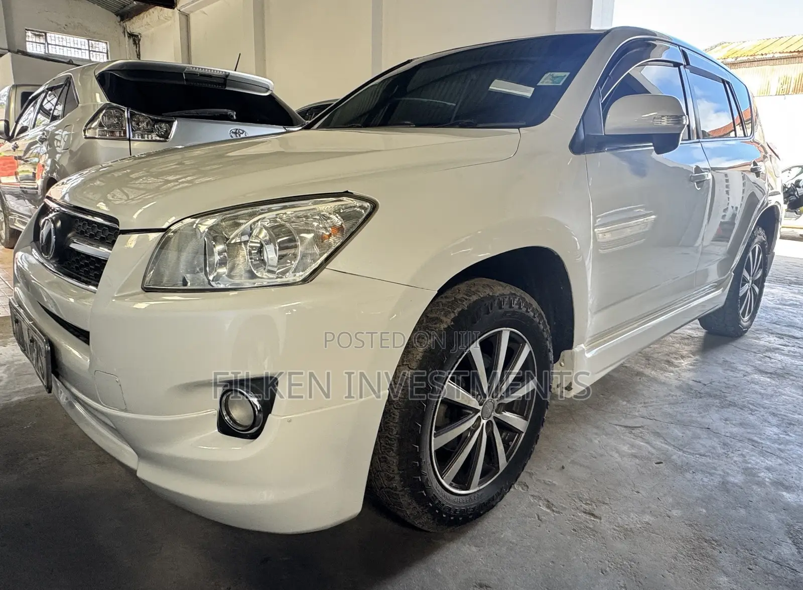 Toyota RAV4 2015 White