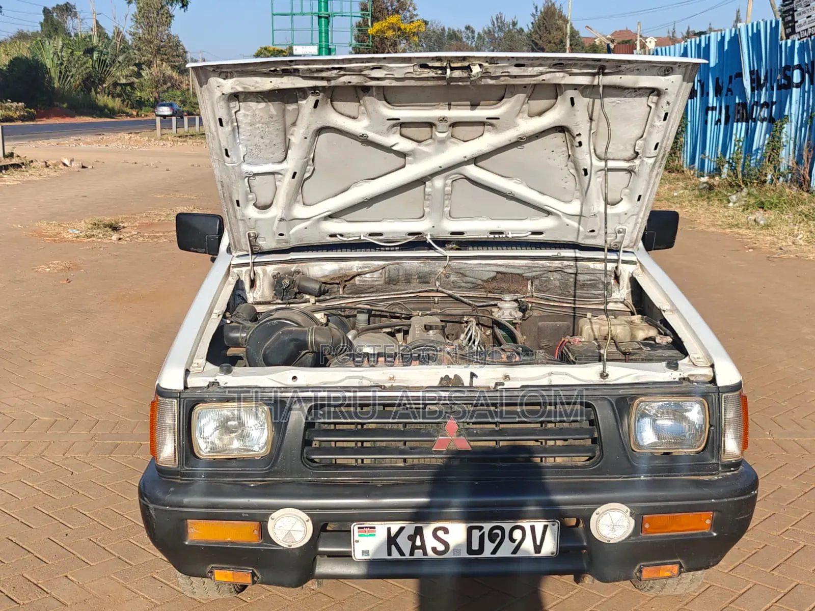 Mitsubishi L200 2004 White