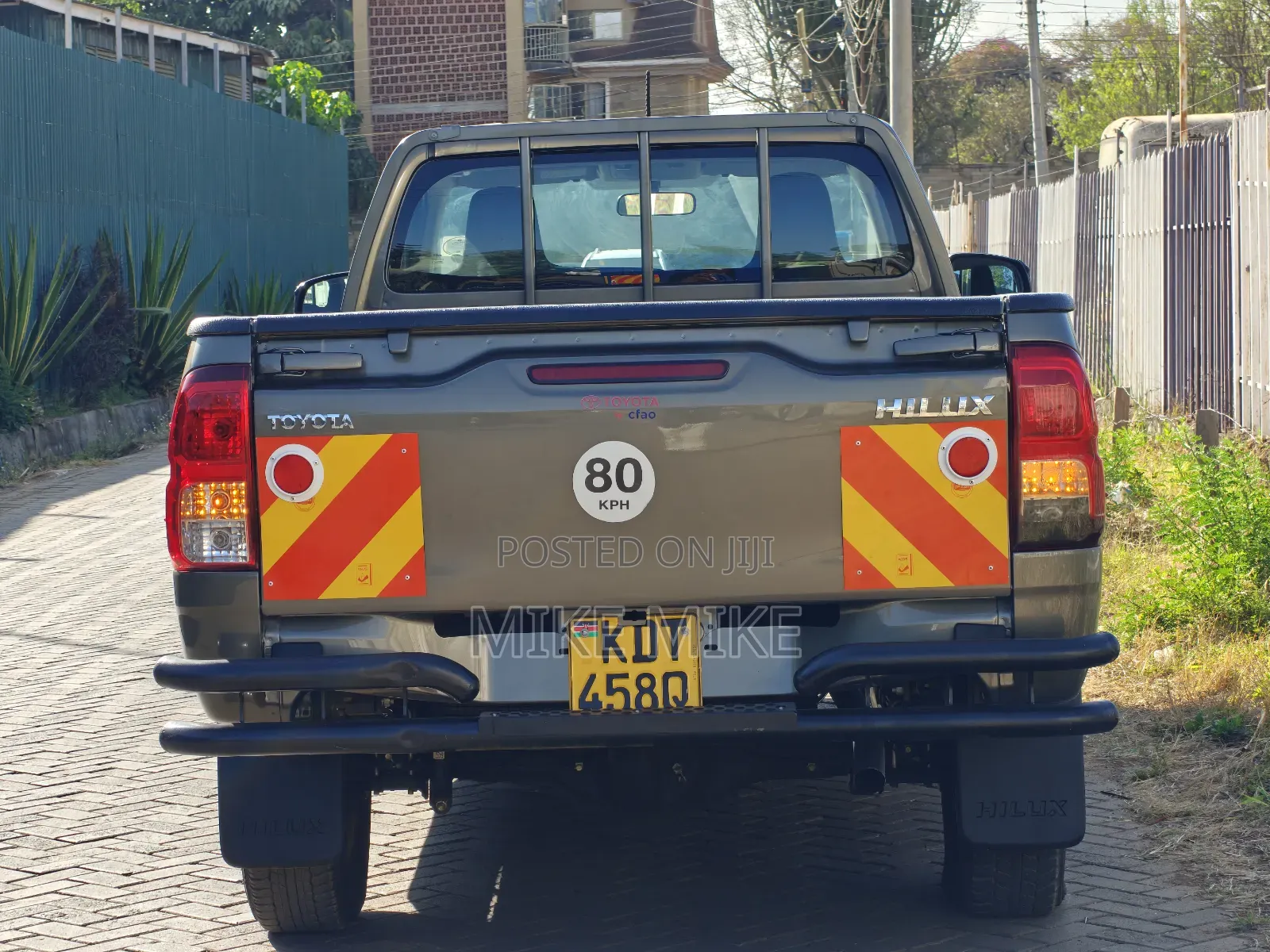 Toyota Hilux 2024 Gray