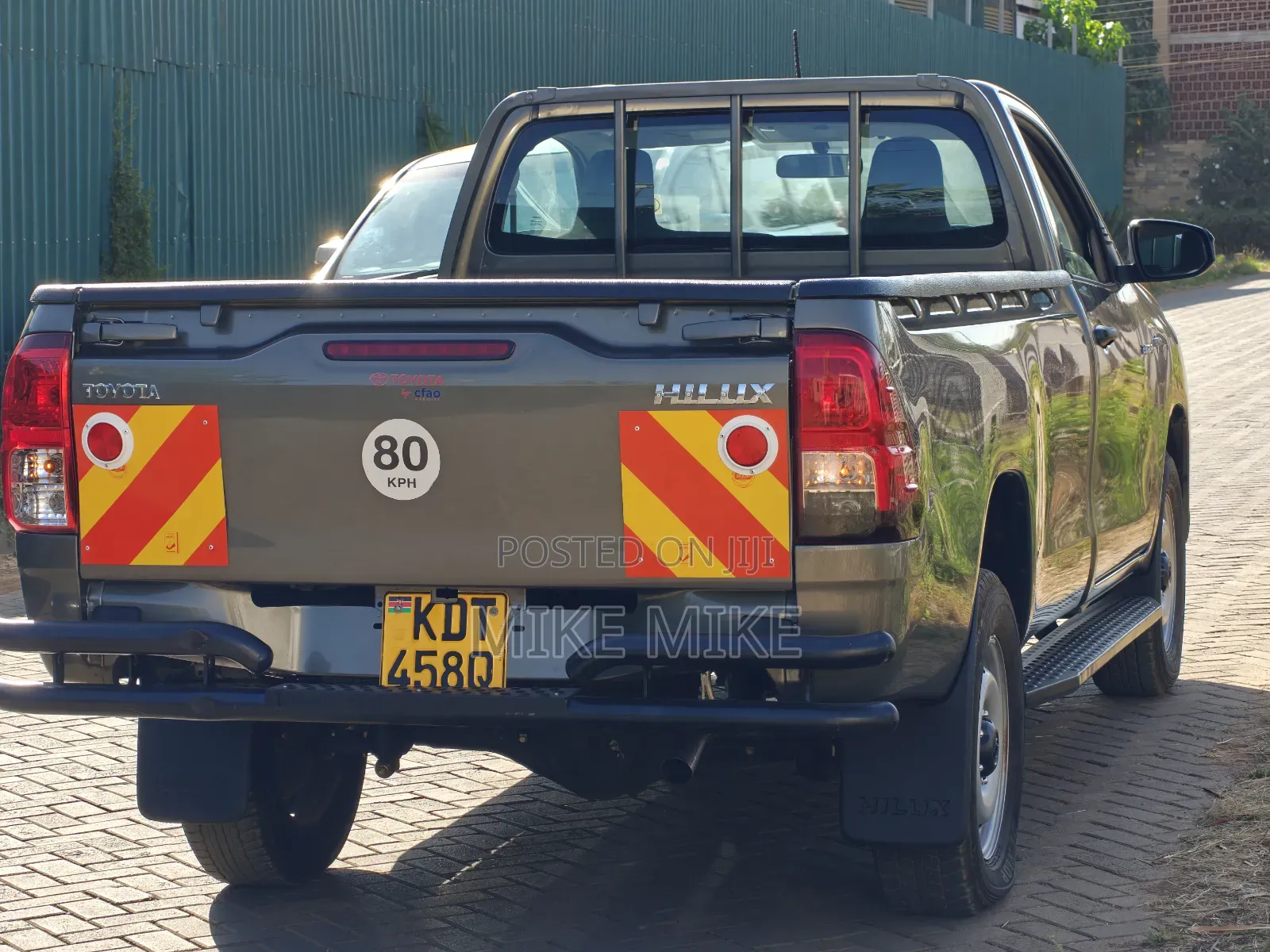 Toyota Hilux 2024 Gray